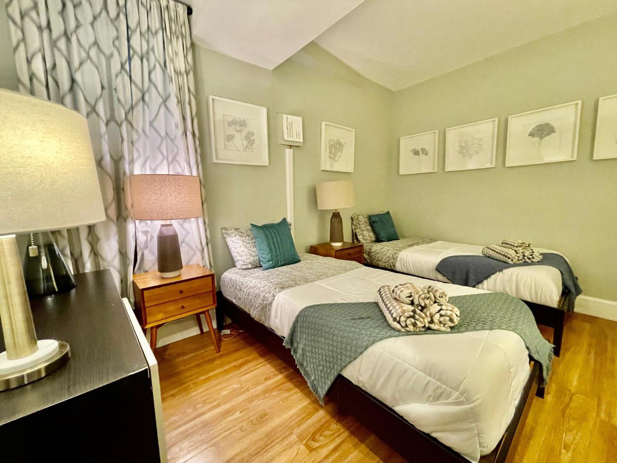Beautiful 3Br 3Ba Duplex Parking Best Location บอสตัน ภายนอก รูปภาพ