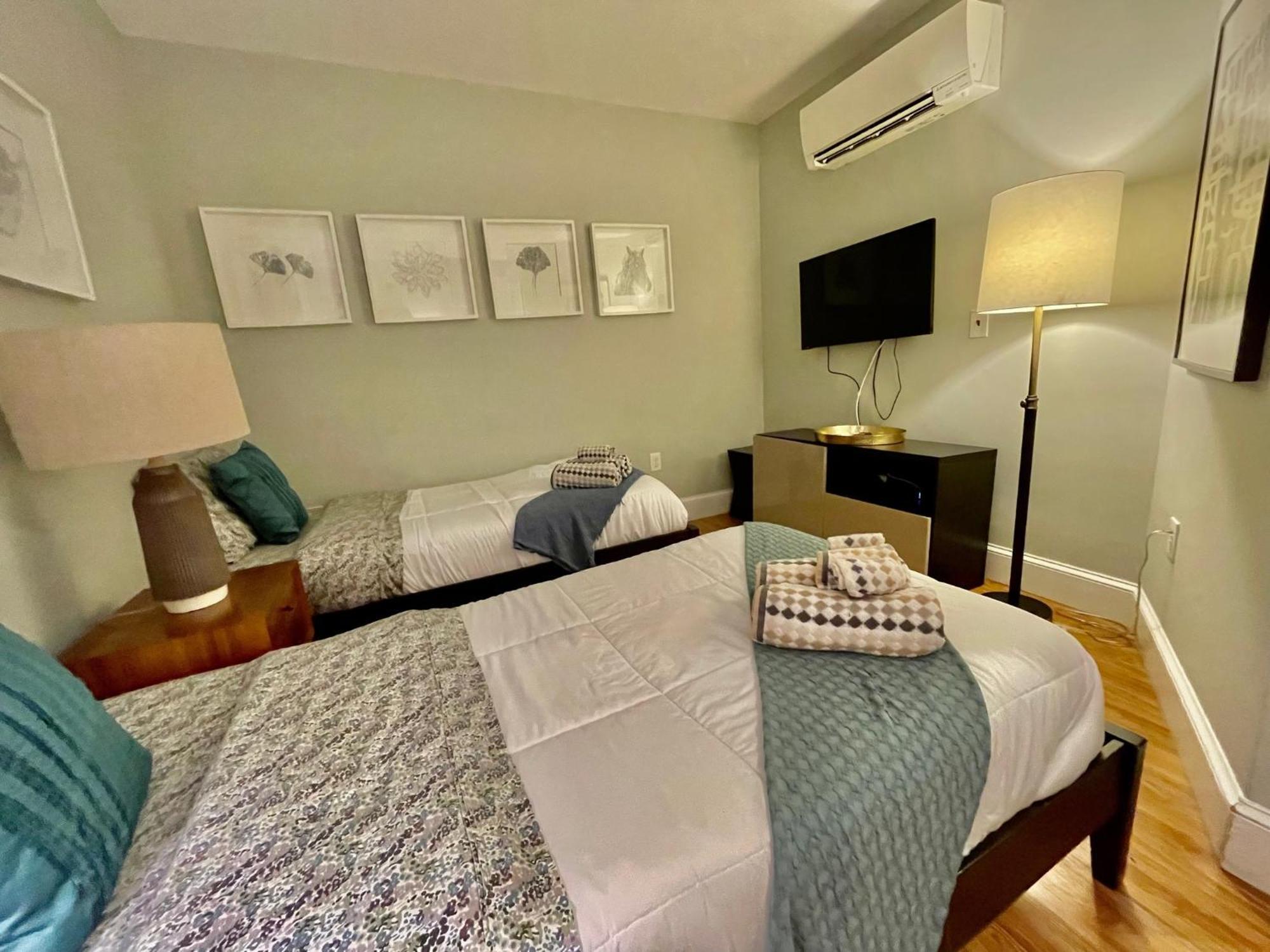 Beautiful 3Br 3Ba Duplex Parking Best Location บอสตัน ภายนอก รูปภาพ